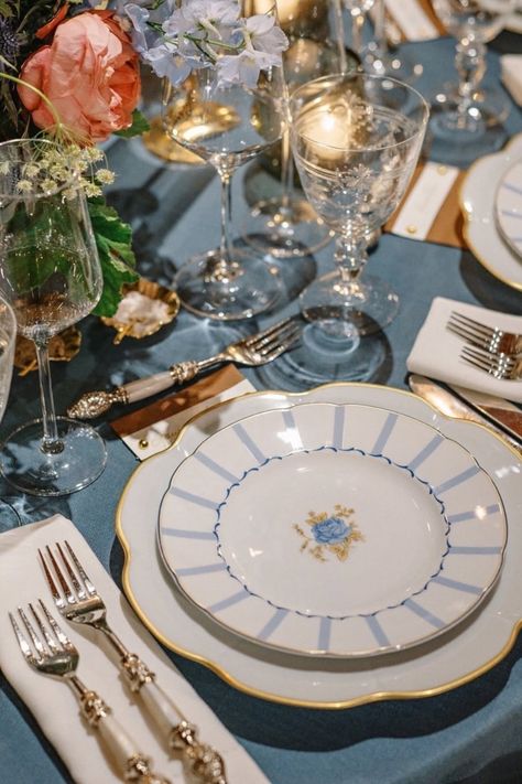 A refined tablescape featuring soft blue and gold accents for a timeless wedding style. Chic Table Settings, Blue Tablescape, Apartment Goals, Initial Design, Chic Table, Elegant Table Settings, Aspen Colorado, Planning Process, Timeless Wedding