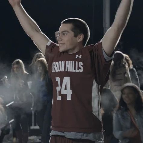 Teen Wolf Lacrosse, Teen Wolf Poster, Dylan O Brain, Teen Wolf Seasons, Dylan Obrian, Teen Wolf Stiles, Vampire Girls, Scott Mccall