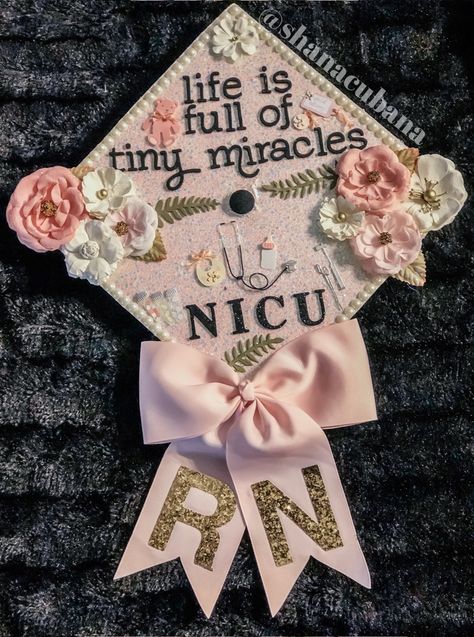 Nicu Nurse Pictures, Future Nicu Nurse Aesthetic, Graduation Nursing Cap Designs, Nicu Nurse Cap Graduation, Graduation Cap Nursing School, Future Nurse Graduation Cap High School, Disney Nurse Graduation Cap, Nicu Grad Cap, Nicu Nurse Grad Cap