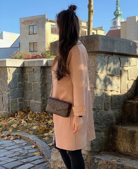 Lv Felicie Pochette Outfit, Felicie Pochette Louis Vuitton Outfit, Pochette Outfit, Lv Crossbody Bag, Felicie Pochette, Louis Vuitton Outfit, Louis Vuitton Felicie Pochette, Pochette Felicie, Pochette Louis Vuitton