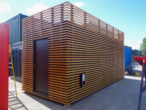 Wood Clad Shipping Container, Container Exterior Design, Container Cladding Ideas, Shipping Container Fence, Shipping Container Cladding, Shipping Container Exterior Ideas, Container Cladding, 40 Ft Container Home, Tiny Home Interior Design