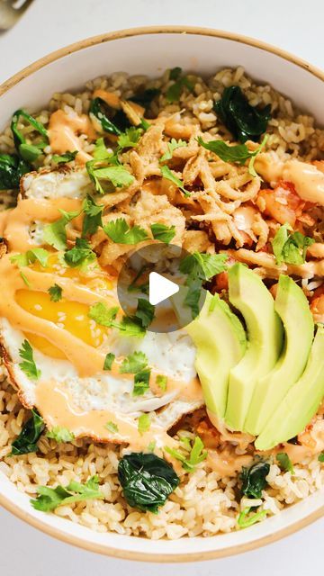 MacKenzie Smith on Instagram: "10 MINUTE KOREAN INSPIRED RICE BOWLS! Sharing this easy recipe because a few days ago, I asked y’all what kind of recipes you wanted to see and the most popular answer was quick and easy dinners! I realized I have never shared this recipe yet we’ve been making it at least once a week for years because it literally comes together in ten minutes!  Comment or DM “Rice Bowl” to get the full recipe sent straight to your inbox! 🍲 2 bags @traderjoes Frozen Brown Rice 🍲 3 tbsp sesame oil, divided 🍲 1 tsp sesame seeds  🍲 2 cups fresh spinach  🍲 2 eggs (@vitalfarms) 🍲 1/2 cup kimchi (using @clevelandkitchen) 🍲 2 tbsp cilantro 🍲 1 avocado 🍲 2 tbsp Crispy Fried Onions (@frenchs) 🍲 Gochujang Mayo (made with @kewpieusa!) Save this post and get the rest of the rec Gochujang Mayo, Crispy Fried Onions, Mackenzie Smith, Egg Bowl, Fresh Spinach, Easy Dinners, Rice Bowl, Fried Onions, Rice Bowls