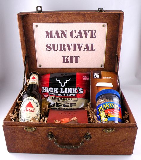 Here is a cardboard case made to look like leather with a simple technique. http://www.ginatepper.com/man-cave-survival-kit/ Man Cave Gift Basket, Birthday Survival Kit, Home Bar Accessories, Diy Gifts For Dad, Survival Kits, Diy Father's Day Gifts, Diy And Crafts Sewing, Man Cave Gifts, Video Games For Kids