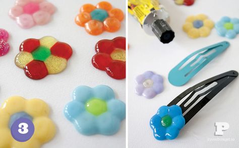 12 DAZZLING FLOWER CRAFTS Bead Suncatchers, Melted Pony Beads, Melted Beads, Bead Hair, Pony Bead Crafts, Bead Flowers, Beaded Hair Clips, Melted Plastic, Bead Flower