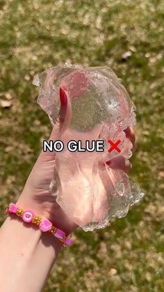 How To Make No Glue Slime, Make Slime Without Glue, No Glue Slime, Make Slime For Kids, 2 Ingredient Slime, Slime Without Glue, Ways To Make Slime, Types Of Slime, Glue Slime