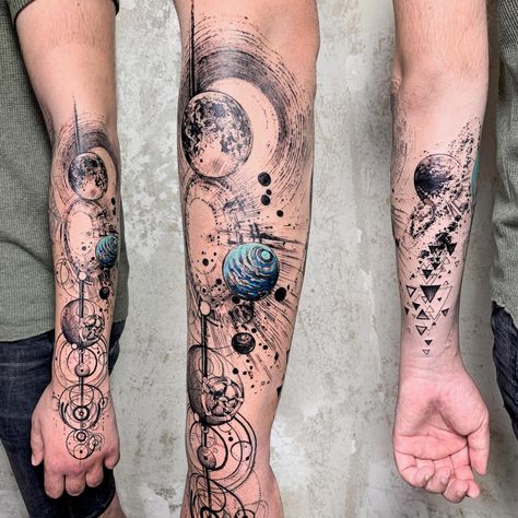 Science Tattoos, Brain Tattoo, Astronaut Tattoo, Forearm Band Tattoos, Planet Tattoos, Galaxy Tattoo, Alien Tattoo, Geometric Tattoo Design, Geniale Tattoos