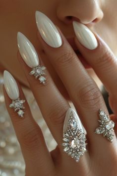 bridal nails Ivory Wedding Nails For Bride, Ivory Wedding Nails, Bridal Nails Wedding Elegant, Wedding Gel Nails, Wedding Nails For Bride Bridal, Ivory Nails, Bridesmaid Nails, Being A Bridesmaid, Bridesmaids Nails