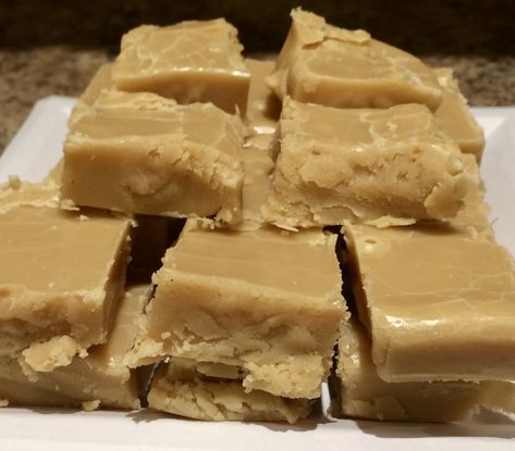 Easy Brown Sugar Microwave Fudge – Weekend at Birney's Eagle Brand Fudge Recipe, Gumdrop Fudge, Praline Fudge Recipe, Penuche Fudge, Easy Microwave Fudge, Brown Sugar Fudge, Maple Fudge, Microwave Fudge, Fudge Recipes Easy