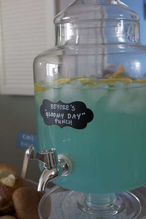 Winnie the Pooh - Eeyore's Gloomy Day Punch (great for baby boy showers) 1 pack blue raspberry kool - aid, 2 liters sprite, 2 L. Lemonade.  Add lime and lemon for garnish. Pooh Baby Shower Ideas, Bos Baby, Baby Shower Oso, Boy Baby Shower Food, Pooh Winnie, Winnie The Pooh Themes, Winnie The Pooh Baby Shower, Disney Baby Shower, Winnie The Pooh Birthday