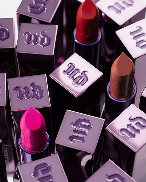 From their hydrating and long-lasting formula to pigment-packed shades, the new Urban Decay Vice Lipsticks are a pure pleasure to wear! Urban Decay Lipstick, Best Makeup Brands, Urban Decay Vice Lipstick, Beauty Counter, Urban Decay Cosmetics, Hydrating Lipstick, Best Mascara, Lipstick Collection, Best Beauty Tips