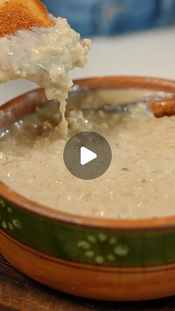 Vanilla Oatmeal Recipe, Mexican Oatmeal Avena, Mexican Avena Recipes, Mexican Oatmeal, Avena Recipe, Best Oatmeal Recipe, Mexican Vanilla, Brown Sugar Oatmeal, Homemade Mexican