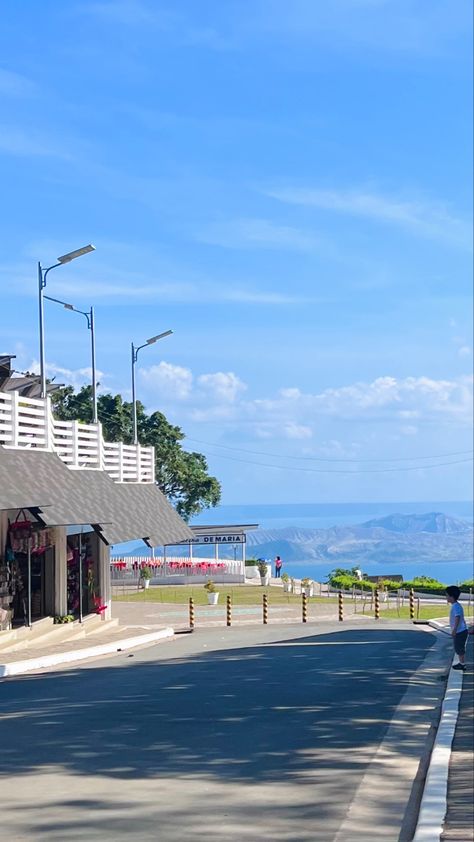 Tagaytay Picnic Grove, Picnic Grove Tagaytay, Philippine Photography, Aesthetic Philippines, Earth Day Drawing, Philippines Cities, Tagaytay City, Zepeto Background, Friendship Photoshoot