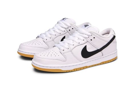 Off-white Shoes, Trendy Shoes For Men, White Dunk Low, Mike Sb Dunk Low, Nike Sb Dunk Low Red, Nike Sb White, Dunk Low Orange, Nike Sb Dunk Low Strangelove, Nike Dunk Low Off White