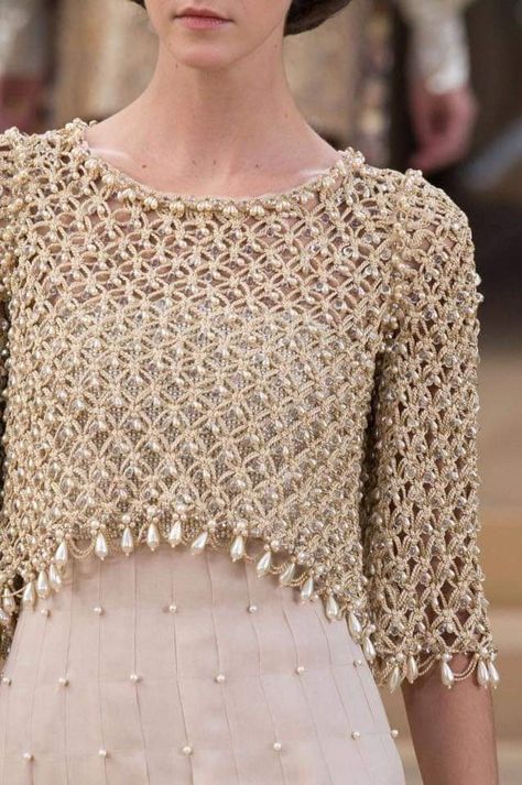 Bolero Haken, Mode Chanel, Mode Crochet, Pola Amigurumi, Crochet Bolero, Crochet Clothes For Women, Chanel Couture, Chanel Haute Couture, Clothing Patterns Free