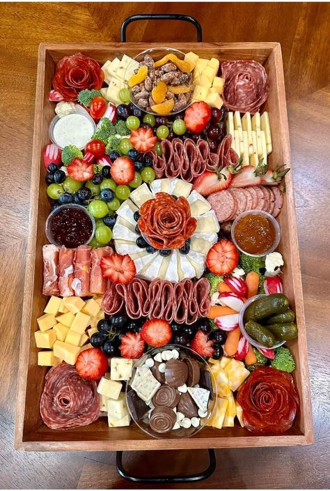 Charcuterie Board Veggies And Cheese, Fruit Veggie And Cheese Charcuterie Board, Spa Charcuterie Board, Diy Grazing Box Ideas, Fruit Graze Board, Veggie Grazing Board, Charcuterie Engagement Party, Sweet And Savory Grazing Table, Meat Cheese And Fruit Charcuterie Board