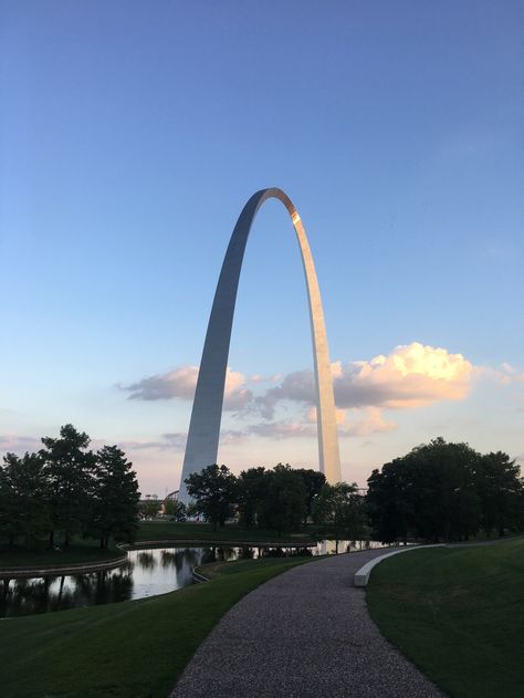 The Gateway Arch. St  Louis,  Missouri. St Louis Arch, Saint Louis Arch, Daughter Of Poseidon, Gateway Arch, Dystopian Novels, St Louis Missouri, Tv Doctors, Gothic Architecture, Dream Job