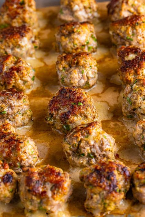 This Italian meatball recipe is a warm embrace from Italy, offering a blend of tender meat, aromatic herbs, and rich cheeses that'll transport your taste buds straight to an Italian grandma's kitchen. Sausage Meatballs Recipes, Best Italian Meatball Recipe, Italian Sausage Meatballs, Classic Italian Meatballs, Homemade Italian Meatballs, Italian Style Meatballs, Italian Meatball, Sausage Meatballs, Italian Meatballs Recipe