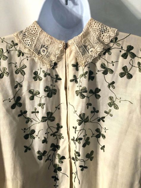 VTG Victorian Ivory linen handmade Irish shamrock lace collar embroiderd blouse  | eBay Chemise Victorian, Irish Embroidery, Celtic Embroidery, Victorian Embroidery, Soutache Pattern, Historic Embroidery, Elaborate Embroidery, Victorian Blouse, Mexican Embroidery