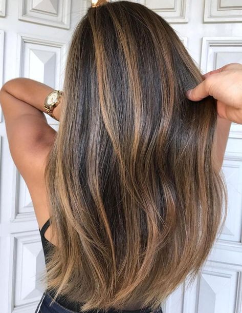 Golden Blonde Highlights Highlights On Brown Hair Straight, Brunette Hair Natural, Brown Hair Straight, Blonde Highlights On Brown, Blonde Highlights On Brown Hair, Golden Highlights Brown Hair, Color Trends 2024, Highlights On Brown Hair, Balayage Long Hair