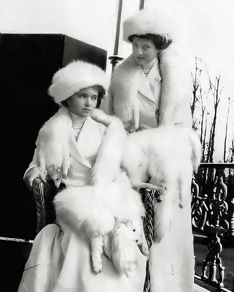 Alexander Palace, Olga Romanov, Tatiana Romanov, Familia Romanov, Tatiana Nikolaevna, Alexei Romanov, Romanov Sisters, Grand Duchess Olga, Alexandra Feodorovna