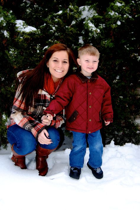 Aunt And Nephew Pictures, Aunt Photoshoot, Nephew Pictures, Aunt And Nephew, Aunt Stuff, Auntie Life, Grad Shoot, Cute Birthday Pictures, Photographs Ideas