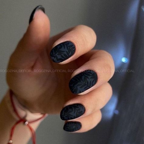 Dark Minimalist Nails, Squoval Nail Designs, Squoval Nails Design, Squoval Nail, Nail Designs Cute, Mens Nails, Squoval Nails, Romantic Nails, Modern Nails