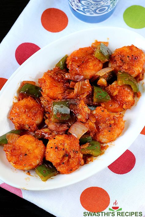 Asian Chili Prawns is a appetizer where fried shrimp are tossed in a spicy, hot and tangy chili sauce. Asian Chili, How To Make Chilli, Fried Prawns, Asian Seafood, Chilli Prawns, Prawn Shrimp, Prawn Recipes, Chilli Recipes, Easy Pasta Dishes