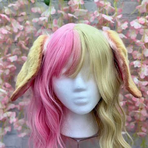 ✨ 45% off Second Chance ears!! ✨ all listing are available on my “second chance” section in my shop! If you need help finding it, comment “I’m interested” below ☺️ All the listing have a little back story on them explaining why they are “second chance” ears! - blonde bunny: AVAILABLE - pink / yellow fox: AVAILABLE - Blonde Cat: SOLD - Blonde Puppy: AVAILABLE #cosplayears #fauxfurears #costumears #catears #bunnyears #puppyears Ear Shading, Puppy Ears Headband, Dog Ear Headband, Puppy Ears, Dog Ears Headband, Test Pattern, Inner Ear, Metal Headband, Ear Design