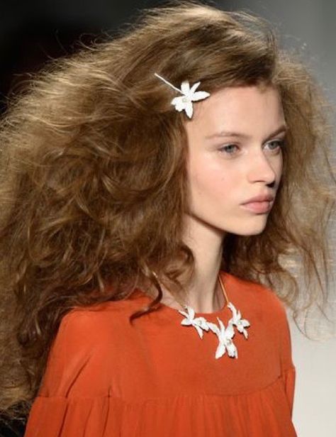 Runway Hair, Wild Hair, In Sign, Fluffy Hair, Soft Curls, Frizzy Hair, Good Hair Day, Grunge Hair, Hair Art