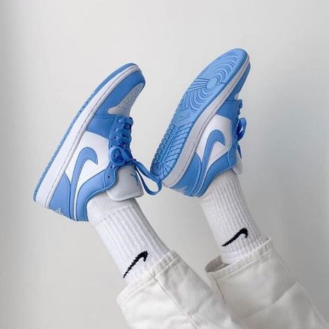 12 created by aesthetic.slowed.audios | Popular songs on TikTok Air Jordan 1 Low Unc, Jordan 1 Low Unc, Sweatshirts Nike, Jordan 1 Outfit Women, Sneaker Outfits, Sneaker Trend, White Basketball Shoes, Top Basketball Shoes, Jordan Shoes Girls