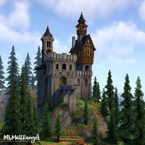 Castle On Mountain Minecraft, Minecraft Kingdom Builds, Minecraft Hill Base, Minecraft Temple Build, Minecraft Castle Ideas Medieval, Minecraft Fortress Ideas, Castle Minecraft Ideas, Minecraft Temple Ideas, Midevil Minecraft Build