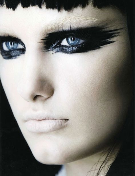 Stage Make Up, Contemporary Makeup, Futuristic Makeup, Rock Makeup, Ellis Faas, High Fashion Makeup, Unique Makeup, Makeup Guide, Makeup Eyes