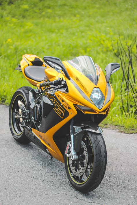 AMG × MV AGUSTA F3 800 Mv Agusta F3 800, Customized Motorcycles, Cars & Motos Design, Moto Ninja, Mv Agusta F3, Mv Agusta Dragster, Kawasaki Ninja H2r, Ducati 1299, Cbr1000rr Fireblade