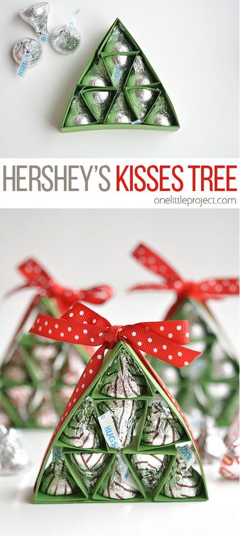 These Hershey's Kisses Christmas Trees are SO ADORABLE and they're really easy to make! They're a great alternative to a box of chocolates, and way cuter! Hershey Kisses Christmas Tree, Hersheys Kisses, 3d Templates, Hershey's Kisses, Candy Crafts, Trees Christmas, 12 December, Hershey Kisses, Christmas Goodies