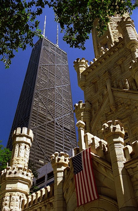 Hancock Tower Chicago, Hancock Building Chicago, John Hancock Building, Minecraft Towns, Chicago Water Tower, Skyline Tattoo, Chicago Hotel, Chicago Condos, Chicago Buildings