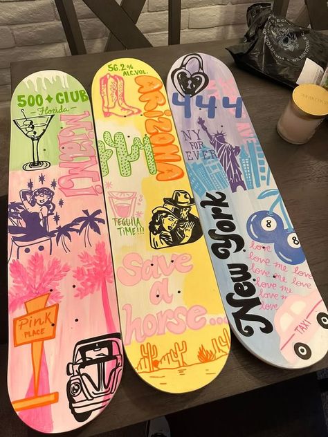 Skateboard Prints Wall Art, Skateboard Wall Art Diy, Skateboard Room Decor Wall Art, Painting Asthetics Idea, Trendy Art Projects, Skateboard Deck Decor, Painted Skateboard Wall Art, Skateboard Deck Wall Art, Kristin Konefal Art