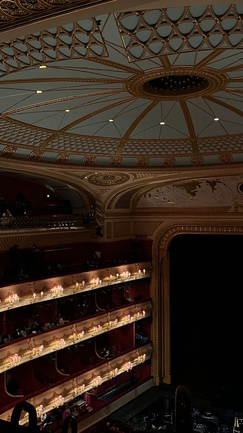 Opera London, Opera Wallpaper, London Ballet, Opera Aesthetic, Moody Christmas, Theatre Pictures, Ballet Aesthetic, Theatre Interior, Anime Ideas