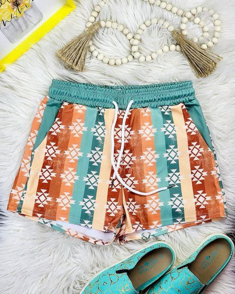 New in the chute 😍 these just dropped on the site and let me tell you, you don’t wanna miss out! Western Shorts, Western Summer Outfits, Shoes Western, Cowgirl Boutique, Aztec Shorts, Bling Dog Collars, Casual Country Outfits, Cowgirl Look