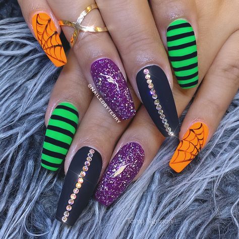 Halloween Nails Green Purple Orange Black, Purple Green And Orange Nails, Green And Orange Halloween Nails, Orange And Green Halloween Nails, Purple Green Black Nails, Green Halloween Nail Designs, Purple And Orange Halloween Nails, Bright Halloween Nails, Funky Halloween Nails