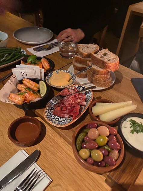 delicatessen oslo norway norge tapas restaurant food Norway Aesthetic Oslo, Norway Restaurants, Oslo Food, Norway Food, Nordic Restaurant, Tapas Restaurant, Norwegian Food, Novel Ideas, Norway Travel