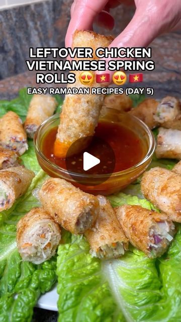 LONDON FOODEE | Halal Food on Instagram: "Easy Peasy Ramadan Recipes (Day 5): LEFTOVER CHICKEN VIETNAMESE STYLE SPRING ROLLS 🌯😍  We all have leftover chicken, especially during Ramadan so why not use it to make these incredibly crunchy and oh so tasty 10/10 fried Vietnamese style spring rolls!   Trust me, when you eat these you will never want to have regular spring rolls ever again.  Rolling the spring rolls are super easy. They don’t require any paste or glue and can be assembled in literally seconds!   INGREDIENTS: (slice all vegetables thin) - 200g cabbage - 3 shallots or 2 onions - 150g carrot - 250g shredded chicken (cooked) - 125g dried vermicelli rice glass noodles - 2 eggs - 1 tbsp corn starch - 2 tbsp fish sauce - 2 pickled green chilli or 1 normal green chilli - 1 tsp sugar - Rotisserie Chicken Spring Rolls, Vietnamese Fried Spring Rolls, Vietnamese Egg Rolls, Vermicelli Rice, Rice Paper Wrappers, Vietnamese Style, Fried Spring Rolls, Vietnamese Spring Rolls, Chicken Spring Rolls