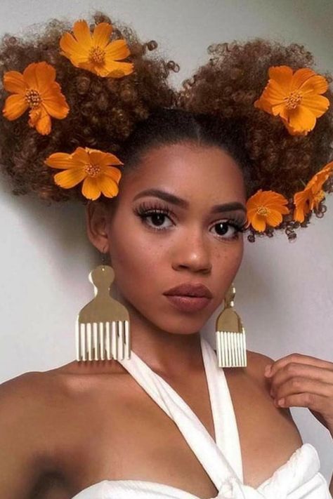 Afro Puff Hairstyles, Natural Hair Accessories, Hair Puff, Natural Afro Hairstyles, Pelo Afro, Fake Hair, Ponytail Hair Extensions, Afro Puff, Gorgeous Flowers