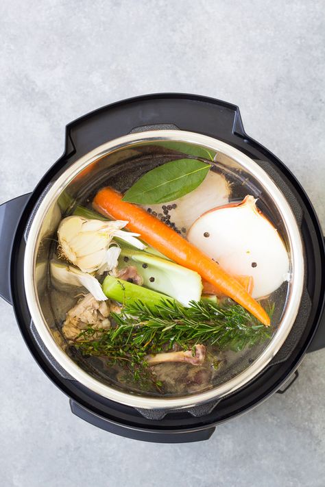 How to make Instant Pot Bone Broth or Chicken Stock. So much faster than other methods! With just a few simple ingredients you can make homemade chicken bone broth in your pressure cooker. For the most nutrition, use organic chicken bones in this easy recipe. Plus benefits and uses for your homemade bone broth, including healthy nourishing soups. Chicken Bone Broth Recipe, Homemade Bone Broth, Chicken Bone Broth, Bone Broth Recipe, Beef Bone Broth, Best Instant Pot Recipe, Clean Food Crush, Food Crush, Broth Recipes