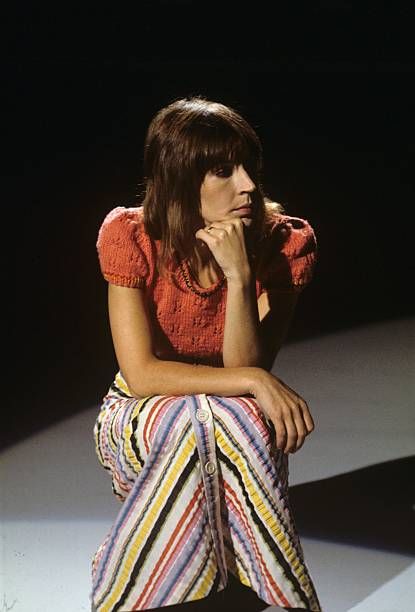 Helen Reddy, Pop Singers, Famous Women, Girls Wear, Netherlands, Getty Images, Musician, High Resolution, Tv Shows