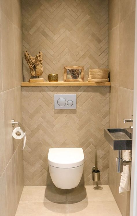 Wc Beige, Futuristic Bathroom, Small Toilet Design, Small Downstairs Toilet, Toilette Design, Toilet Room Decor, Wc Design, Small Toilet Room, Small Bathroom Interior