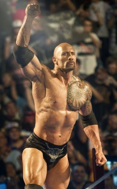 Dwayne Johnson (The Rock) Dwayne Johnson Body, Dwayne Johnson Workout, The Rock Wwe, Rock Dwayne Johnson, Dwyane Johnson, Indian Bodybuilder, Michael Ealy, Killer Body, Rock Johnson