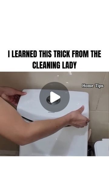 Fabuloso In Toilet Tank Hack, Cleaning Motivation Videos, Cleaning Toilets, The Cleaning Lady, Toilet Cleaning Hacks, Cleaning Bathroom, Cleaning Videos, Cleaning Lady, Bathroom Cleaning Hacks