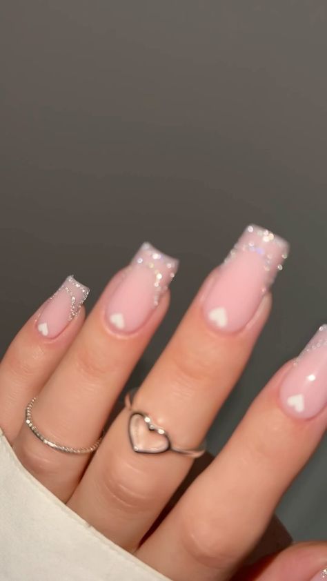 ✨🤍 YES or NO? 🤍✨ Disco Pola Arte Brillante White @indigonails #flashnails #reflectivenails #glitternails #holonails #frenchnails… | Instagram Nail Disco, Disco Nails, Reflective Nails, Holo Nails, Short Acrylic, Short Acrylic Nails Designs, February 10, Yes Or No, Short Acrylic Nails