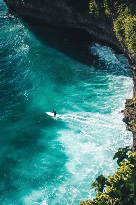 "🏄‍♀️🌴 Catch the waves in Bali, Indonesia! Our carousel features thrilling surf spots, stunning beach views, and the vibrant surfing culture of this tropical paradise. Swipe for inspiration for your next surf adventure! 🌊✨ #BaliSurfing #SurfingParadise #IndonesiaTravel" Bali Surf, Surf Spots, Beach Views, Beach View, Tropical Paradise, Carousel, Bali, Paradise, Surfing