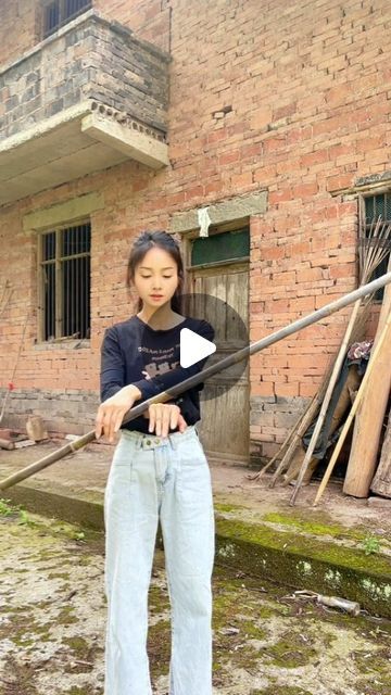 MASTER IN MARTIAL ARTS | 武术硕士 on Instagram: "Follow @MASTERINMARTIALARTS For More!" Women Martial Arts, Martial Arts Moves, Self Defence Training, The Artist Movie, Female Martial Artists, Martial Arts Women, Martial Artists, Martial Artist, Female Poses